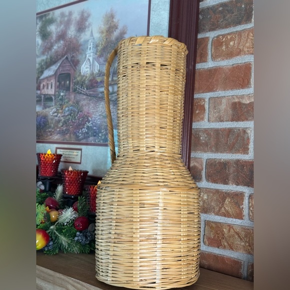 Vintage 1980’s Wicker, Hand woven bamboo Rattan vase with handle - Picture 5 of 7